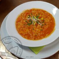 Leckere und gesunde rote Linsen Suppe: Das einfache Rezept zum Genießen