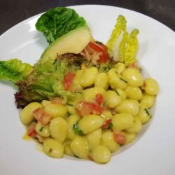 Cremige Avocado-Sauce zu Pasta