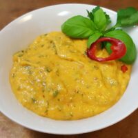 Erdnuss-Chili-Ingwer-Koriander-Dip - Universal-Dip aus nur 4 Zutaten. Super Lecker.