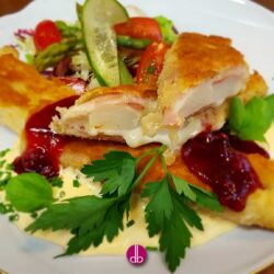 Spargel Cordon Bleu mit Schnittlauch-Kerbel-Sauce