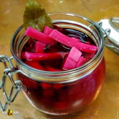 Pink Pickles - so werden die Gurken des Nahen Ostens gemacht - Rezept
