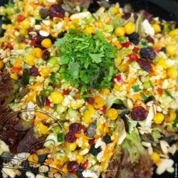 Superfood-Quinoa-Salat: Gesund, Lecker und Perfekt zum Mitnehmen