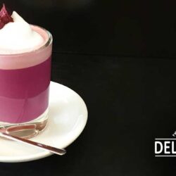 so wird es gemacht "Pink Latte" - Rezept mit Espresso