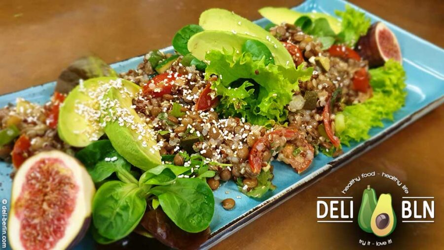 Rezept: Quinoa-Linsensalat mit Tomaten - vegan