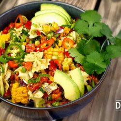 vegan Street-Corn-Pasta-Salat mit Koriander Pesto