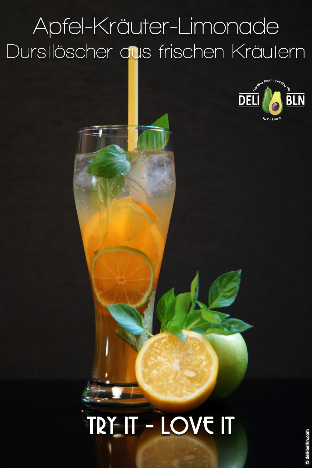 Hausgemachte Apfel-Kräuter-Limonade