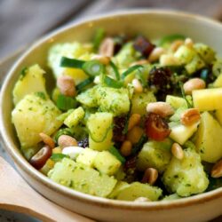 Kartoffelsalat mit Mango und Korianderpesto