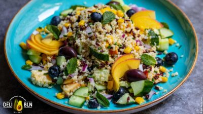 einfacher & gesunder Sommer-Quinoa-Salat