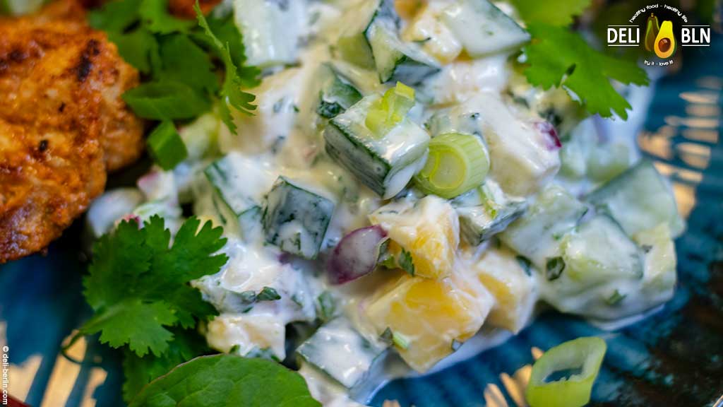 Tandoori-Chicken mit Mango-Ananas-Raita