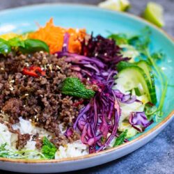 Larb-Style Rindfleischsalat - Thailändischer Rindfleischsalat