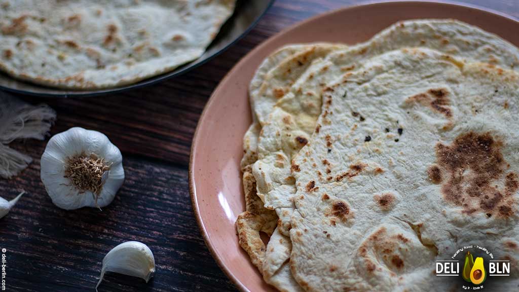 Roti Rezept - indisches Fladenbrot aus der Pfanne