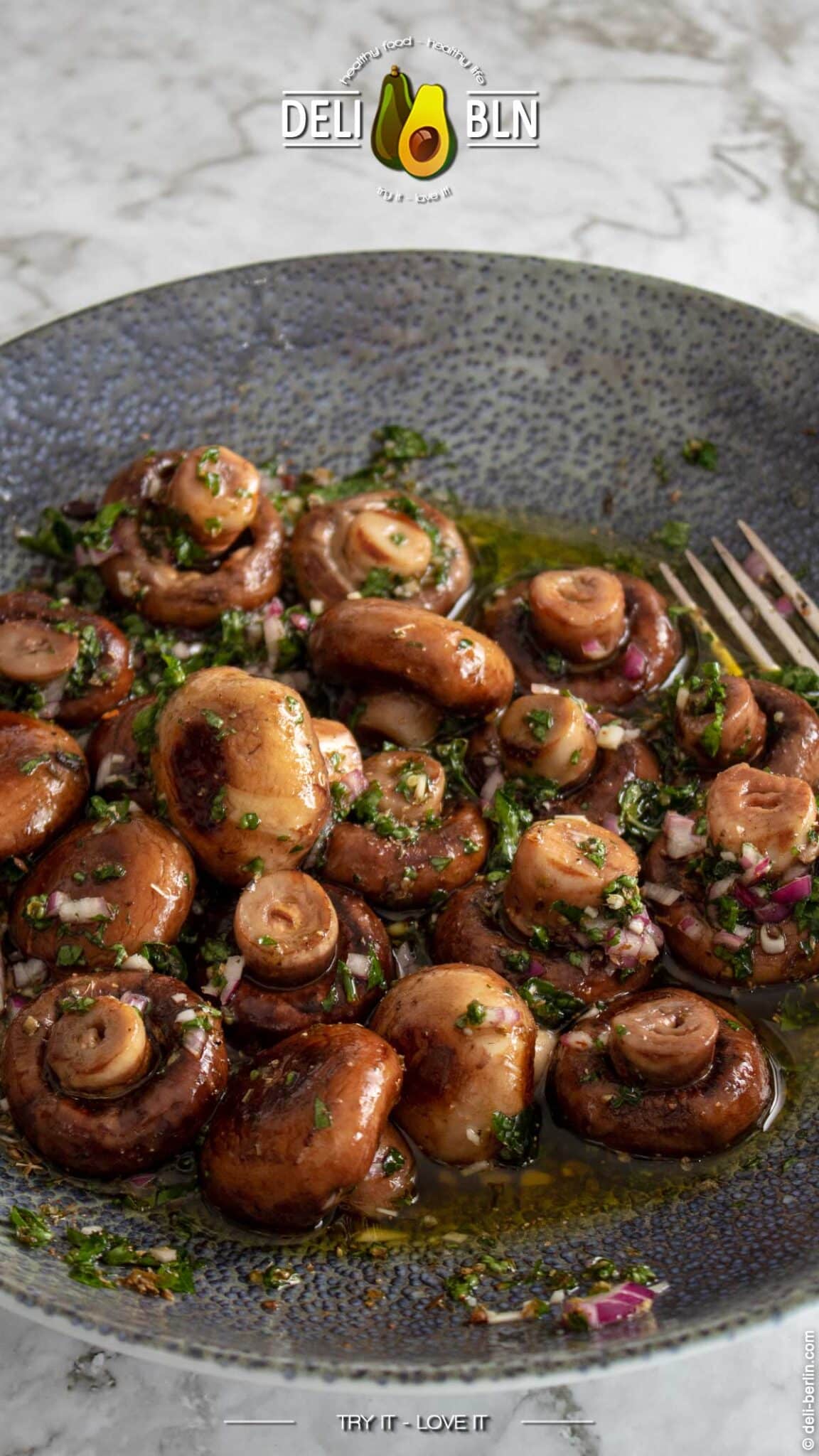 einfach eingelegte Champignons - perfekt für Partys und als Beilage