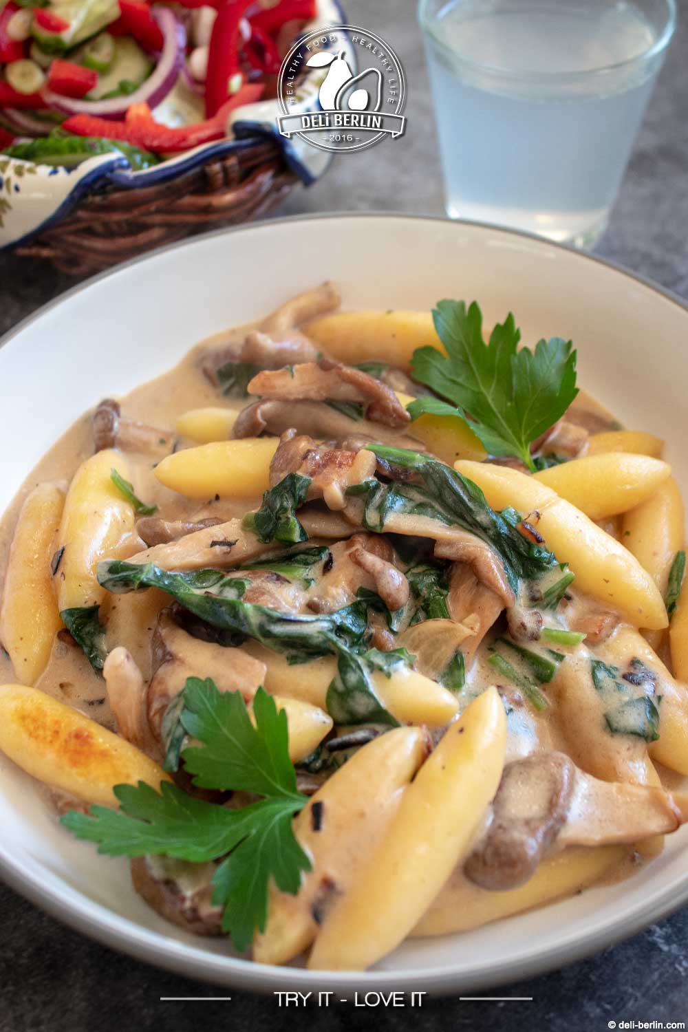 Schupfnudeln mit Bärlauch-Pilzsauce
