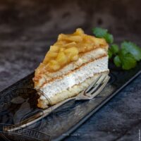 Flauschige Apfel-Schmand-Torte