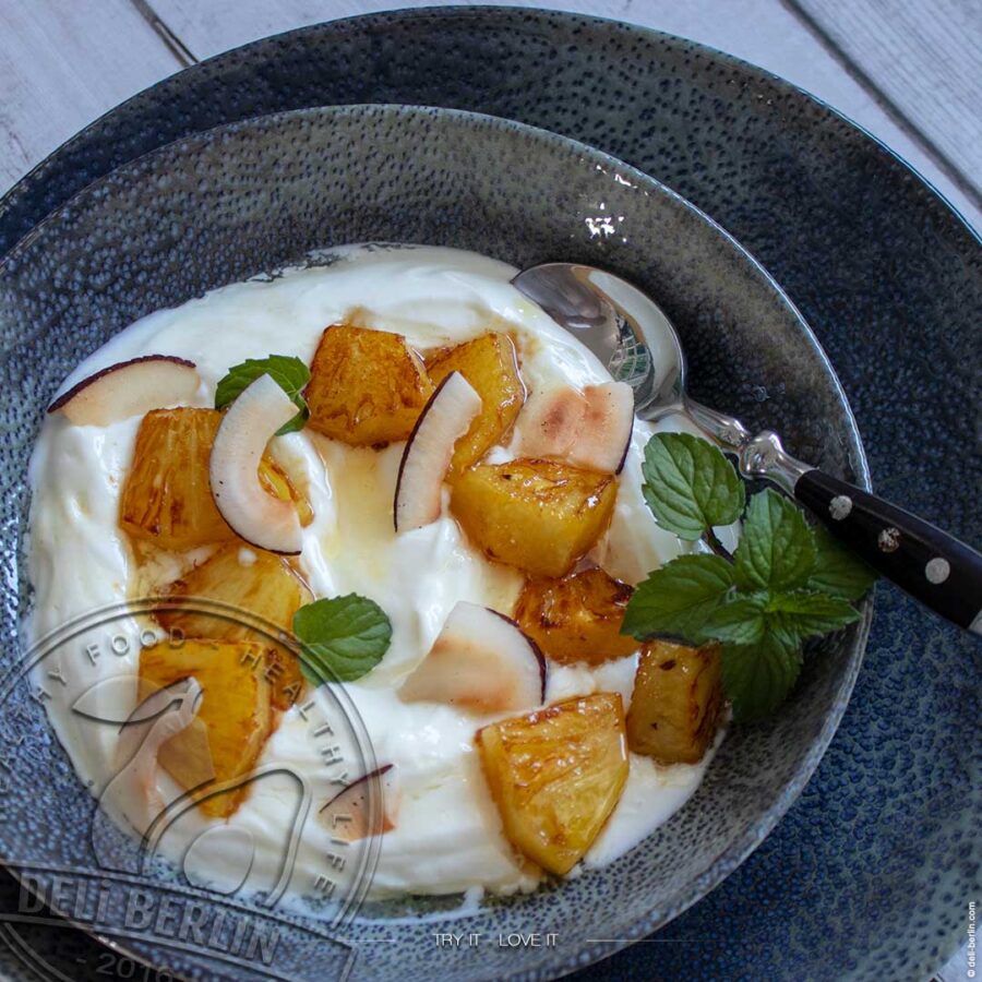 Karamellisierte Ananas mit Quark und Kokos: Ein Exotischer Start in den Tag