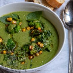 Brokkoli-Cremesuppe mit Cashewnüssen: Eine Grüne Köstlichkeit für Körper und Seele