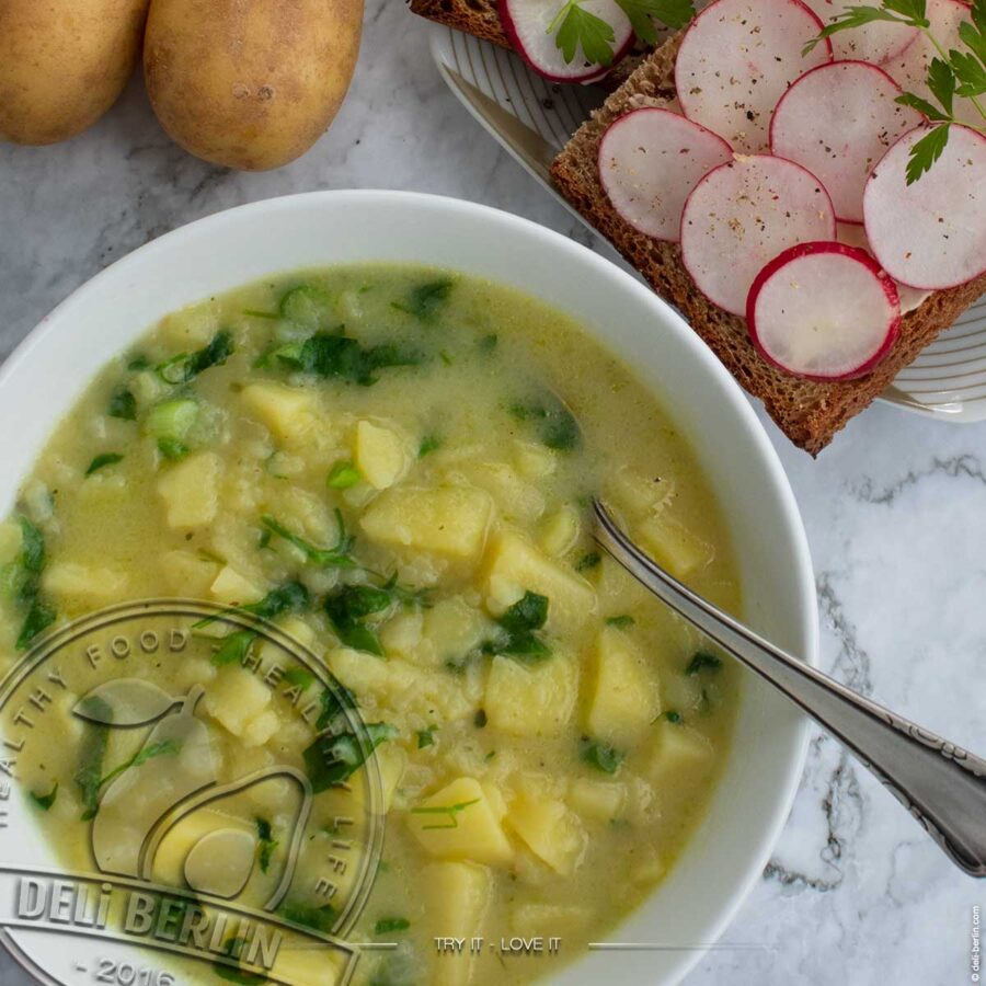 Wunderbar einfache Kartoffelsuppe mit Vogelmiere