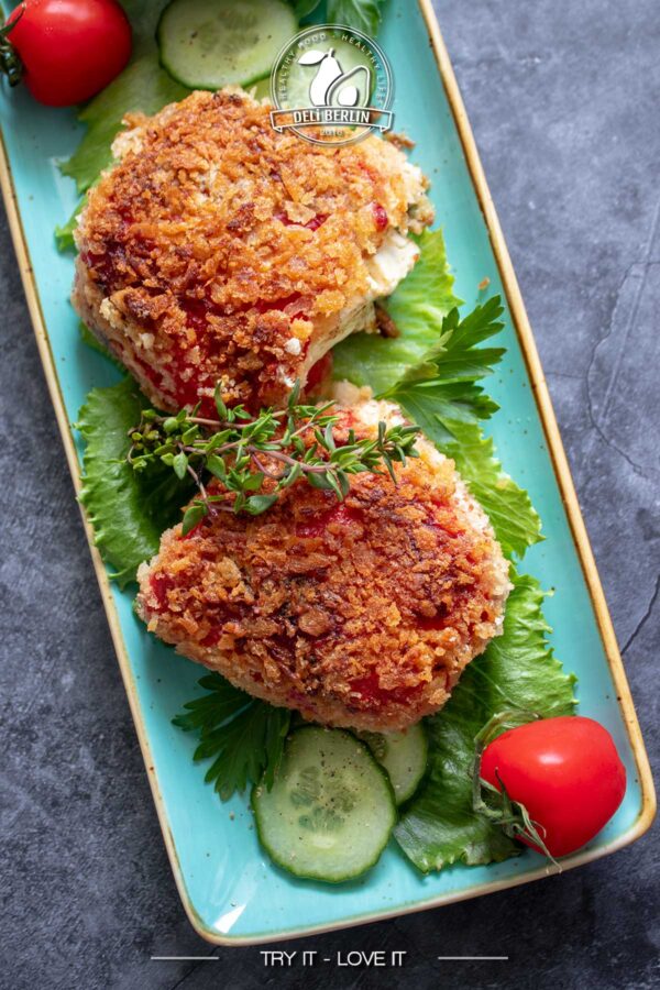 Knusprige Panierte Paprika mit Feta-Füllung