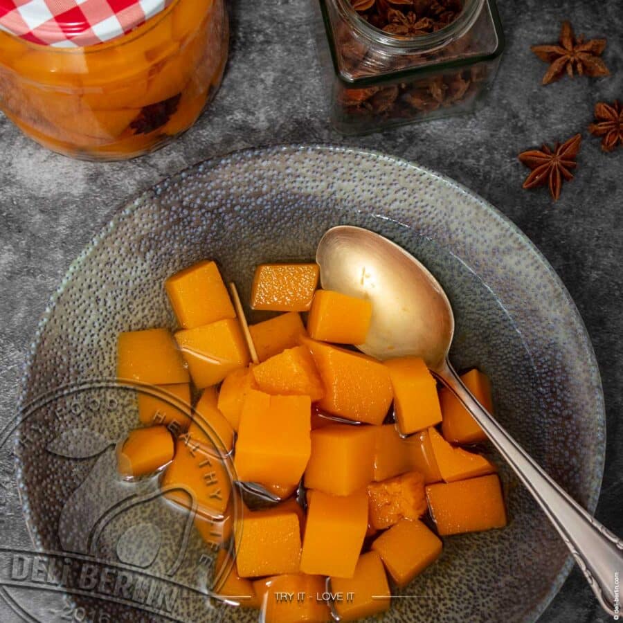Süß-Säuerlicher Eingelegter Kürbis – Ein Herbstlicher Genuss im Glas