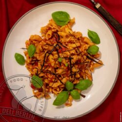 Umami-Zauber: Tomaten-Miso-Pasta